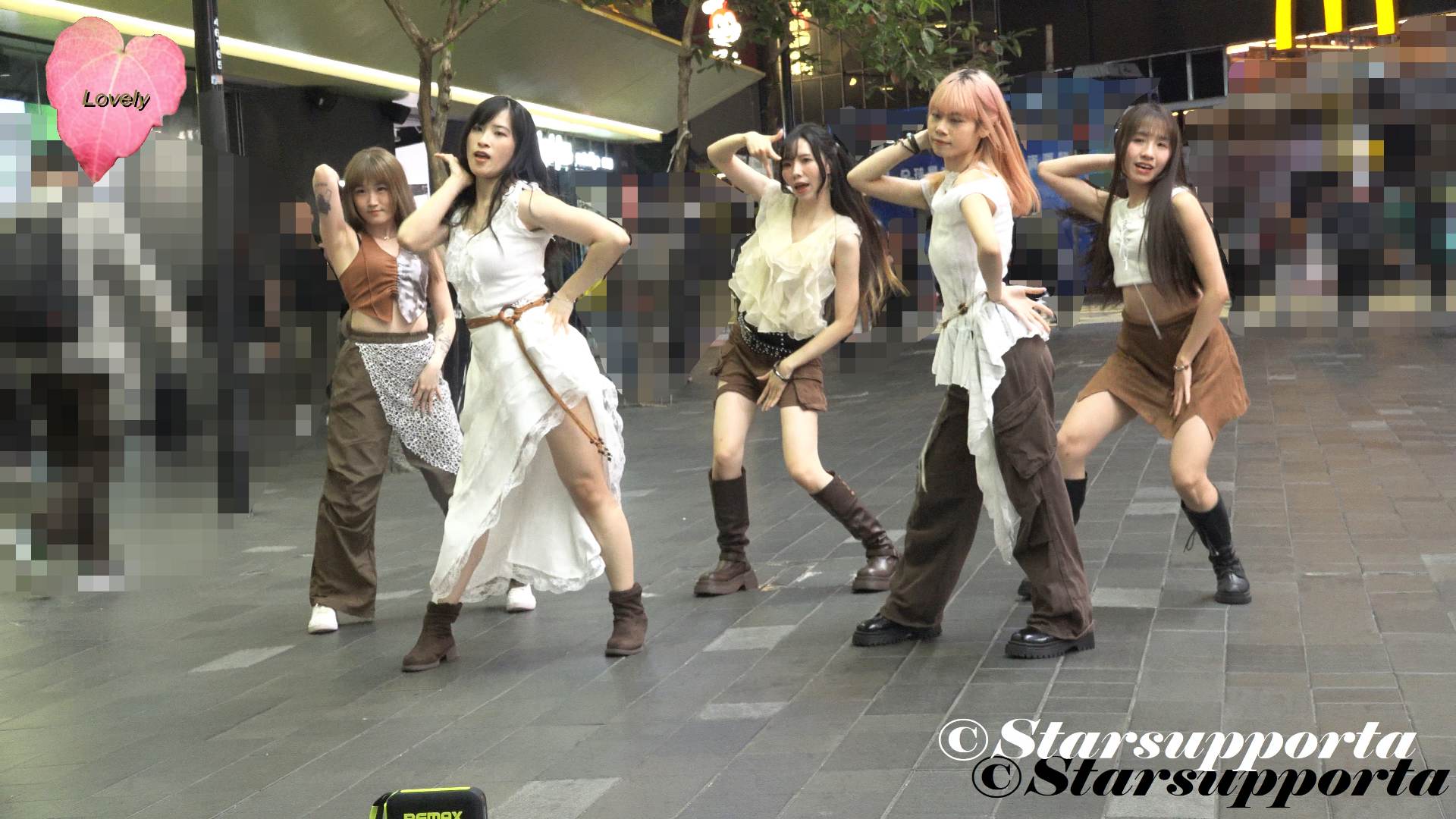 20260204 KPOP dance @ 香港銅鑼灣H&M對出